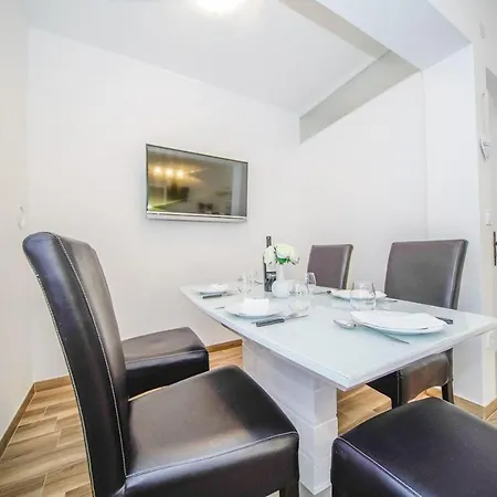Apartman Mate Splitska