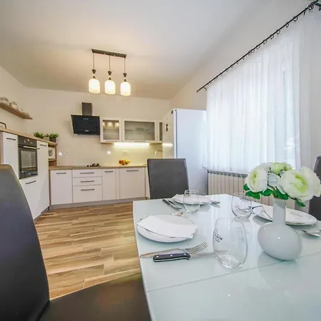 Apartman Mate