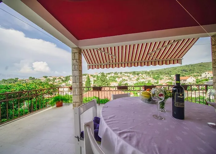 Mate Apartman Splitska