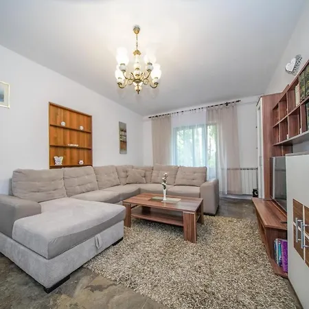 Mate Apartment