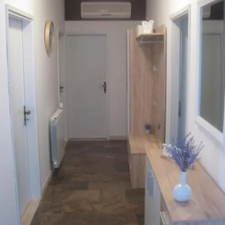 Mate Apartment *